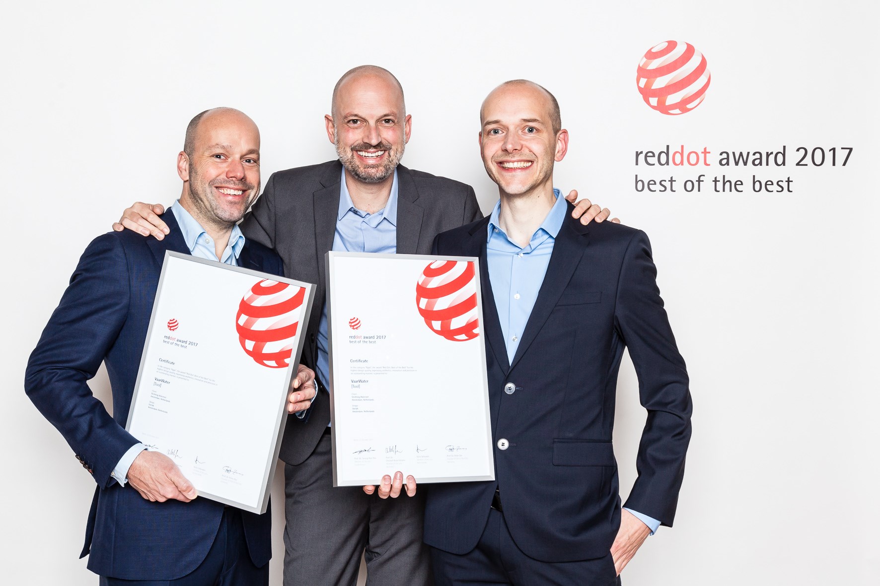 Uselab neemt Red Dot Award in ontvangst